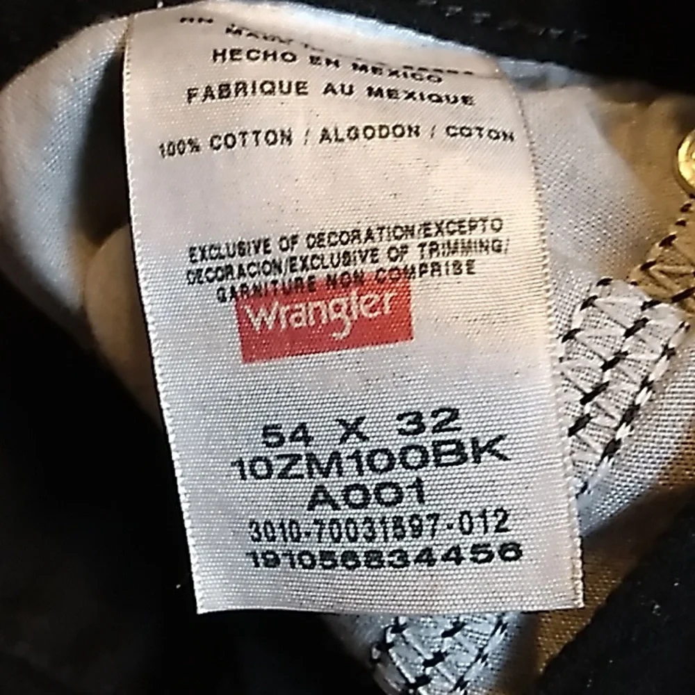 Mens Wrangler Authentics 54 x 32 black jeans